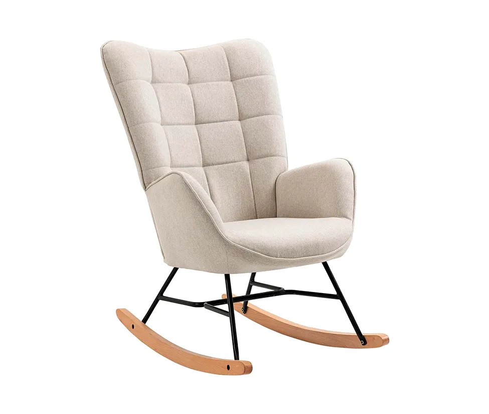 Sillón mecedora de madera sobre fondo blanco