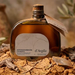 Fotografía publicitaria de aceite de oliva premium Finca D'Argila