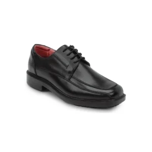 zapato negro en fondo blanco